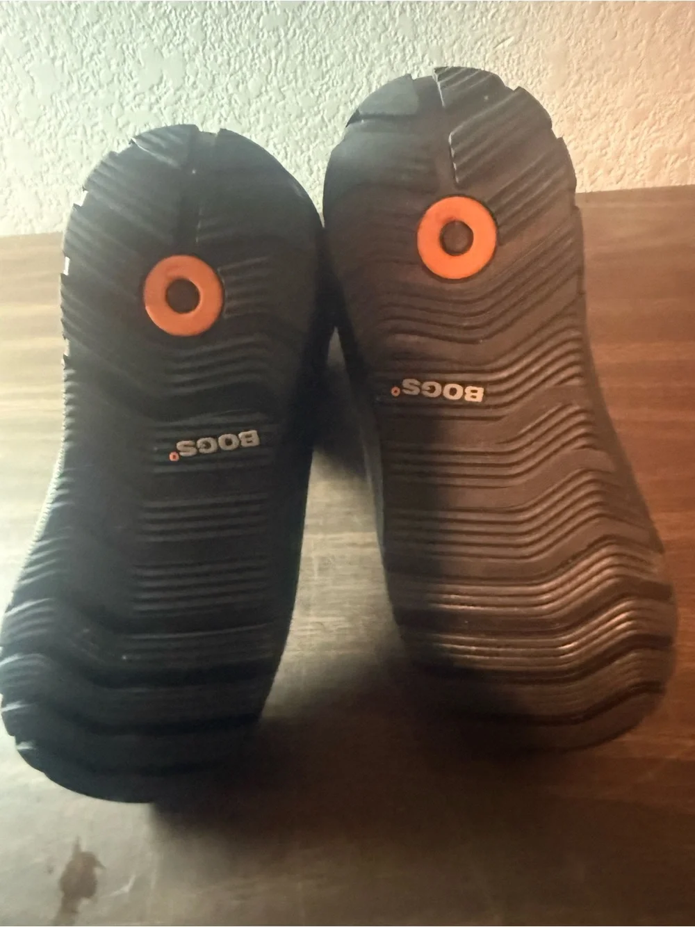 Bogs Neo Classic Mid Boot Waterproof Black Camo Women’s Size 6.5 Youth 4
